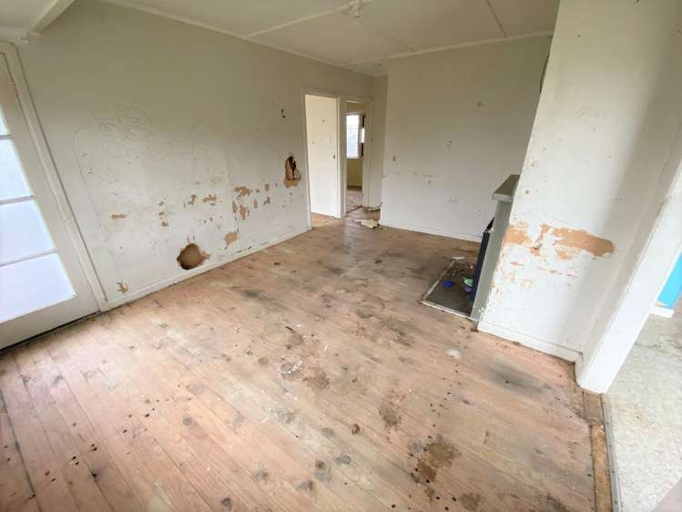 32 Clyde Street Tokoroa_5