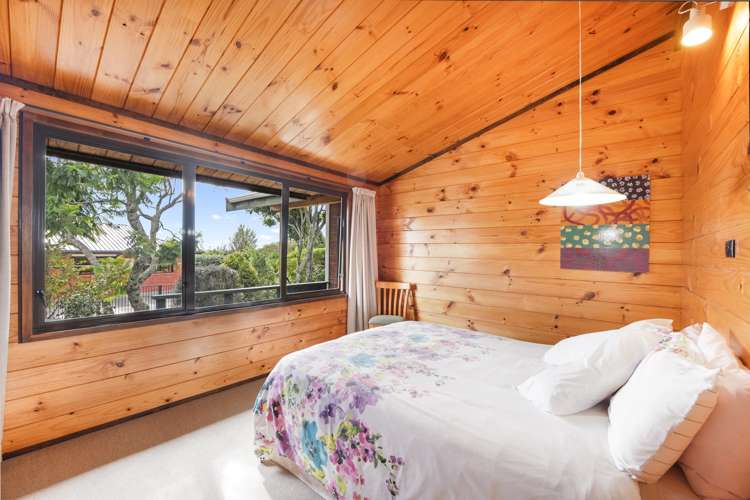 18 Selbourne Avenue Richmond_16