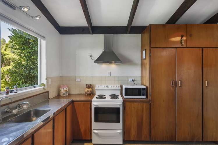 136 Opanuku Road Henderson Valley_17