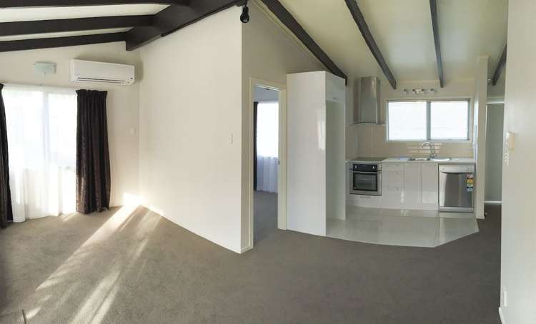 2/12 Normans Hill Road Onehunga_3