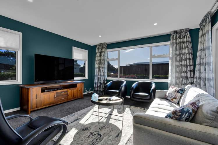 24 Kotare Drive Waiwhakaiho_6