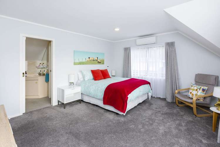 69 Sunbrae Drive Silverstream_14