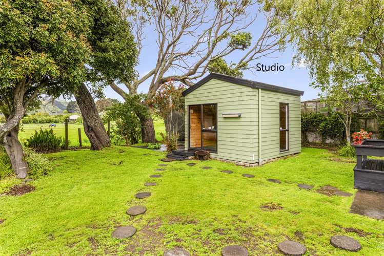 10 Nugget Grove Raumati Beach_13