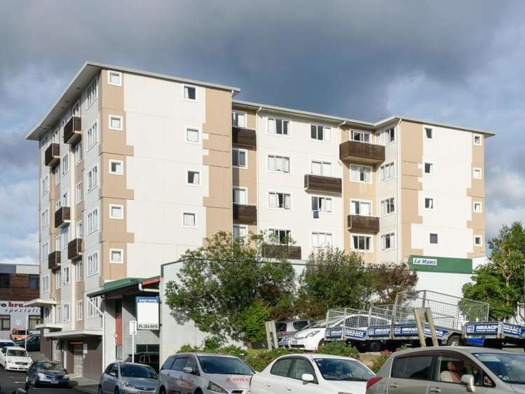 313/12 Martin Square Te Aro_7