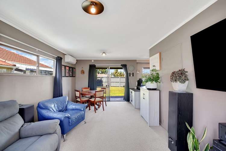 375 Cobham Drive Hillcrest_2