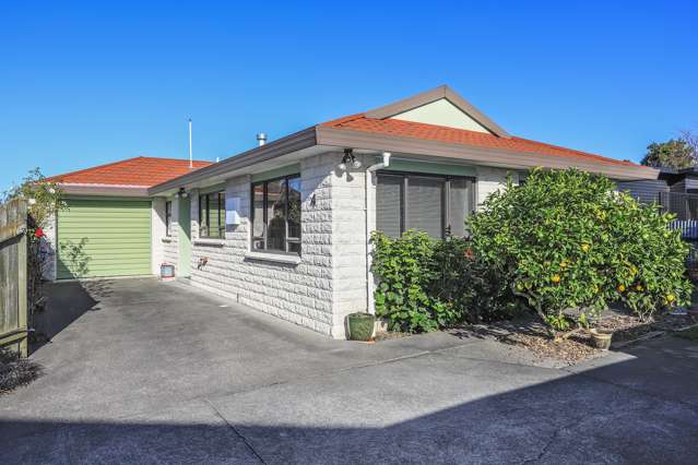 Top Taradale Townhouse