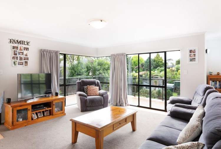 18 Phoenix Place Dinsdale_2