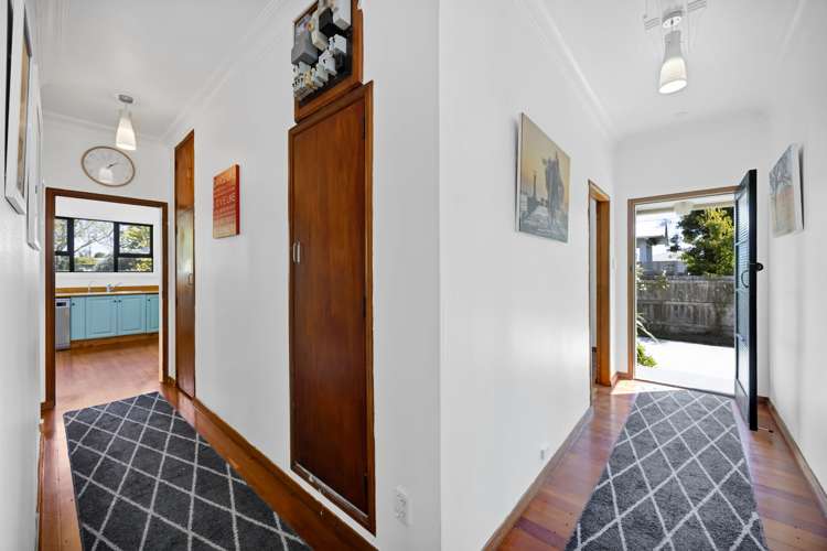 11 Galt Street Hawera_17