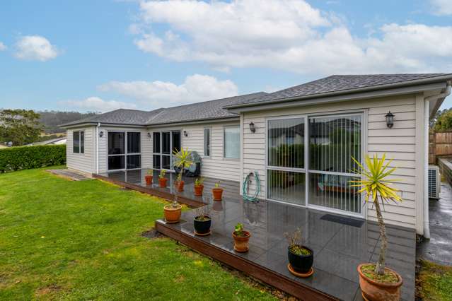 WOW  -- What an opportunity in Huapai!