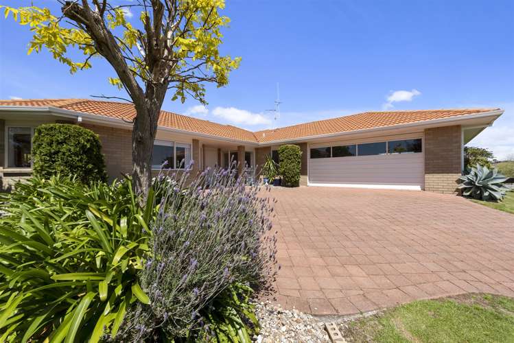 21 Village Park Drive Welcome Bay_18