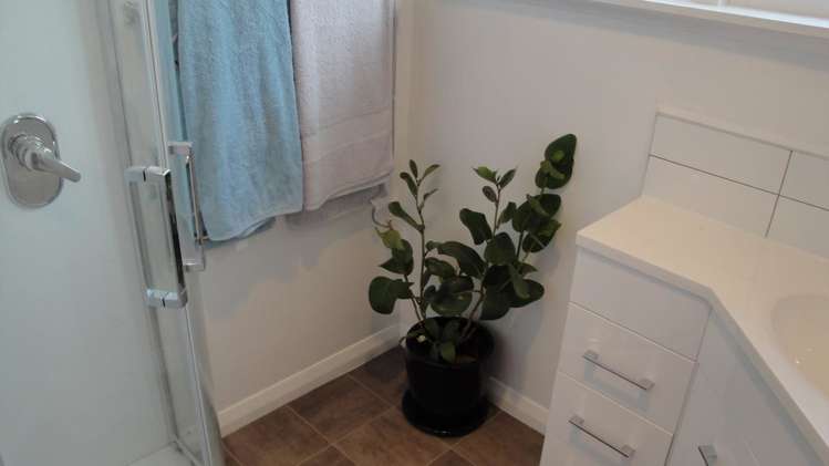 168 Broadway Matamata_8