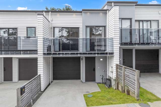 Must Sell! Sun-Drenched & Low Maintenance