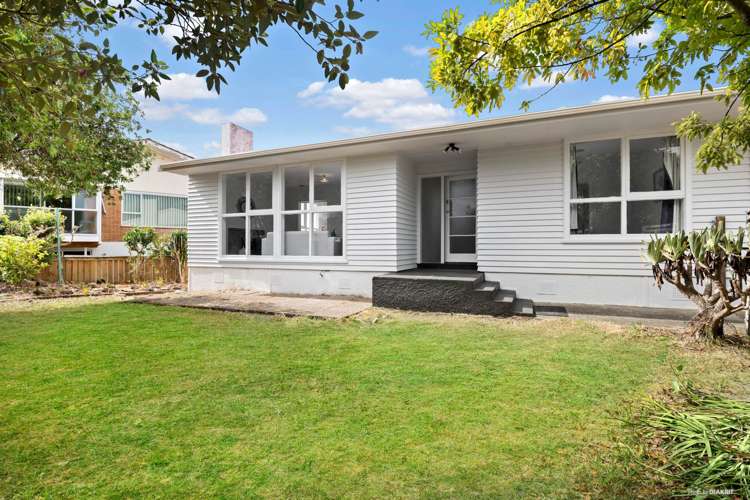 10 School Road Te Atatu South_0