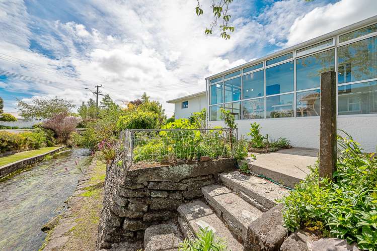 2 Ruthken Crescent Springlands_14