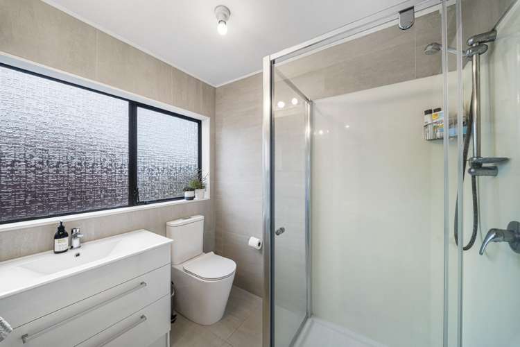 4 Bosnyak Drive Te Atatu South_13