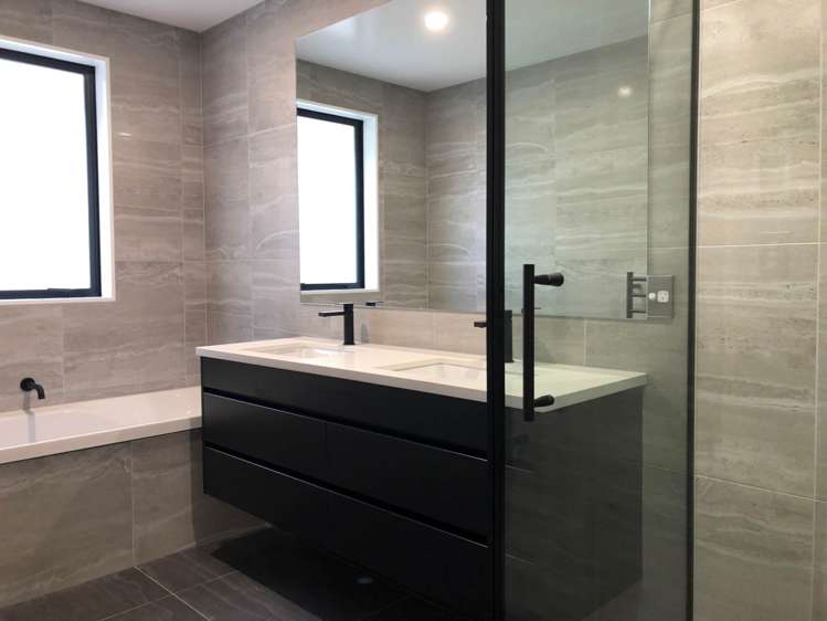 35 Koropa Road Flat Bush_14