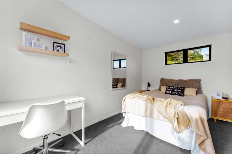 2 Craig Road Pollok_25