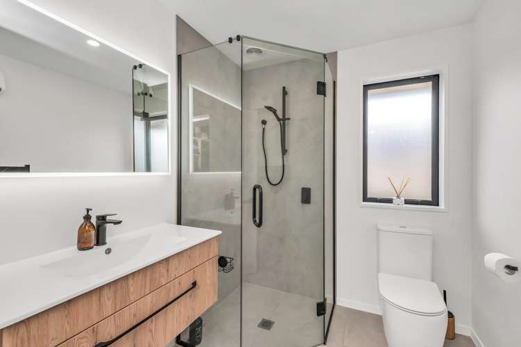 15 Cedric Place Darfield_21