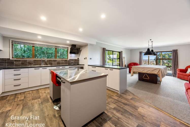 218 Whangaparaoa Road Red Beach_14