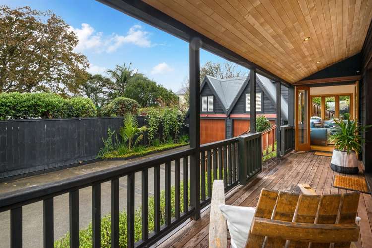 24a Russell Street Stanley Point_11