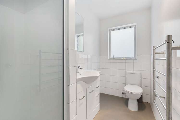 4 Totara Meadows Court Wiri_4