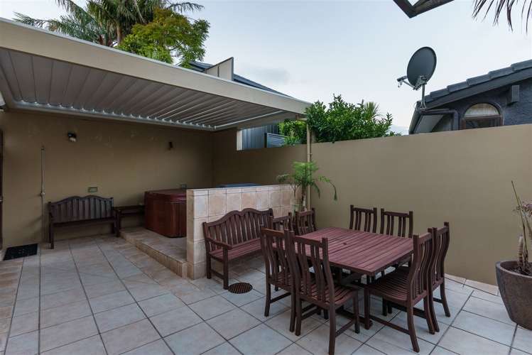 1/25 Churchill Road Murrays Bay_14