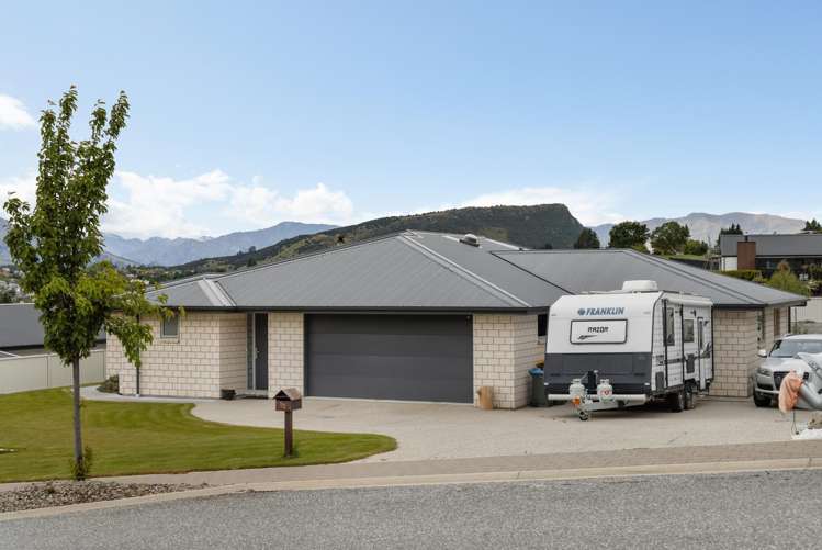 110 West Meadows Drive Wanaka_1