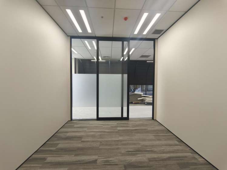 Part Ground Floor 1/159 Hurstmere Road Takapuna Industrial_6