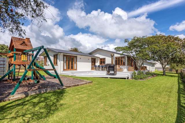 39 Sunkist Bay Road Beachlands_3