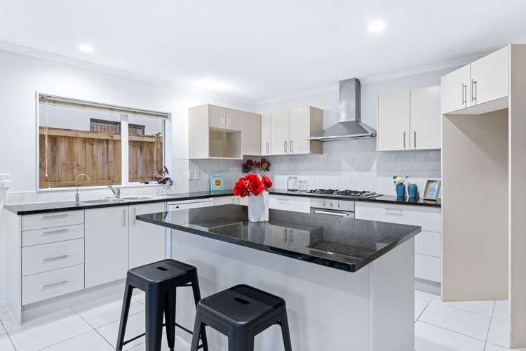 5 Kestev Drive Flat Bush_10