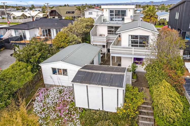 1219 Papamoa Beach Road_0