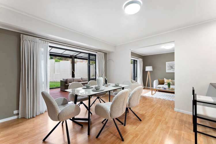 55 Meadowvale Avenue Forrest Hill_13