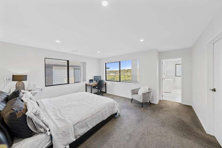 13 Downpatrick Drive Flat Bush_19