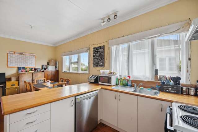 1004 Frederick Street West Mahora_2