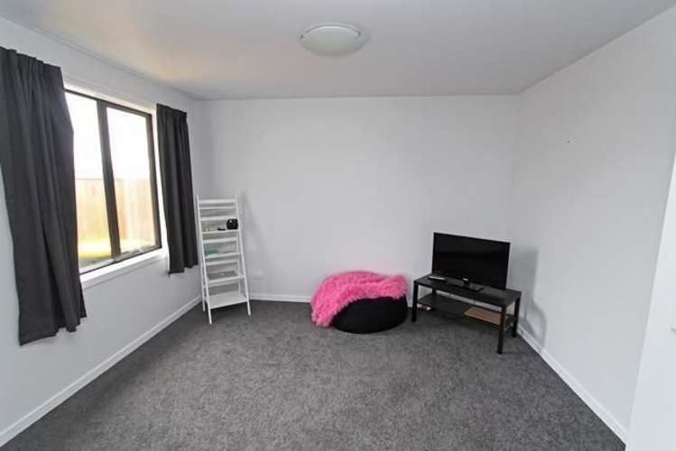 4/63 Royal Crescent Saint Kilda_4