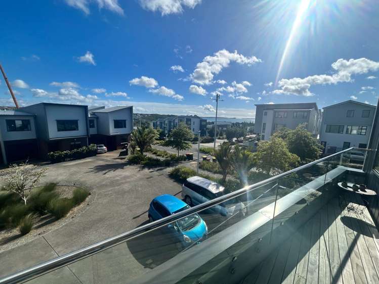 2 Moki Place Long Bay_3