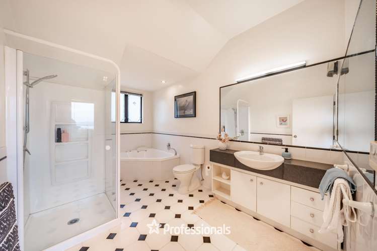 6 Avonlea Grove Belmont_22