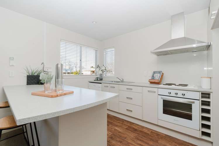 6A Gazeley Avenue_5