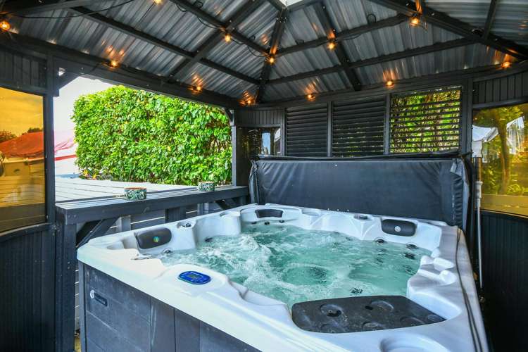 29 Ina Ville Drive_5