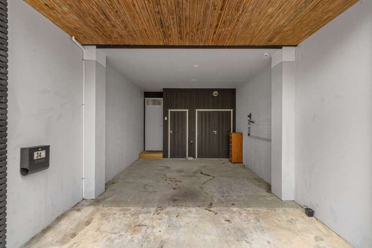 34 Wharetana Crescent New Lynn_9