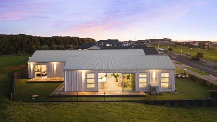 24 Orawahi Road Glenbrook Beach_23