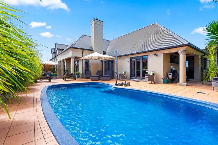16 Conifer Grove_1