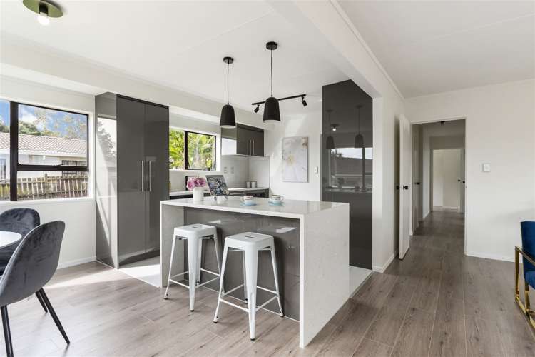 1/12 Frobisher Way Clendon Park_8