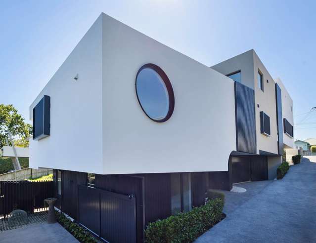 Modern Urban Living - Freehold Title