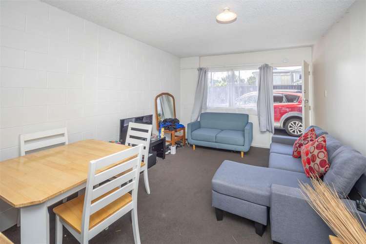 Units 1 - 10 at 11 Coates Street Hamilton_36