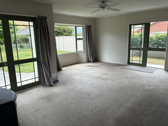 24 Albert Drive Clyde_3