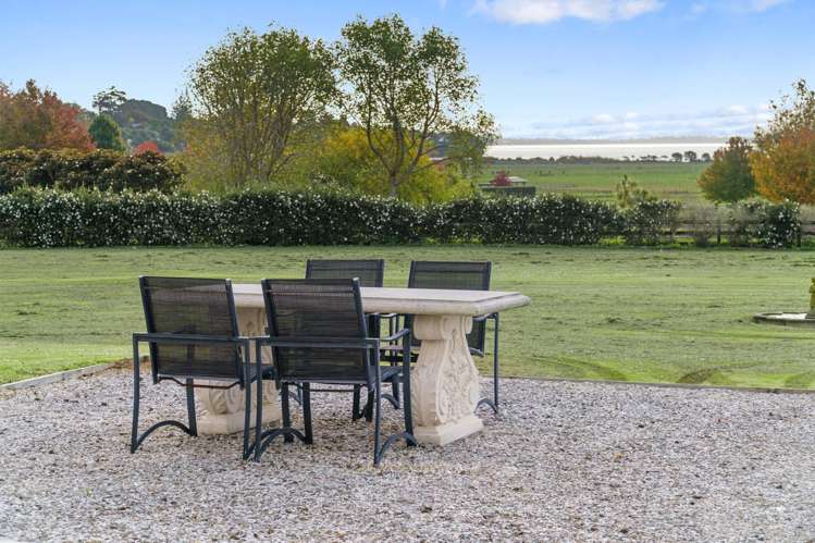64 Porterfield Road Whitford_9