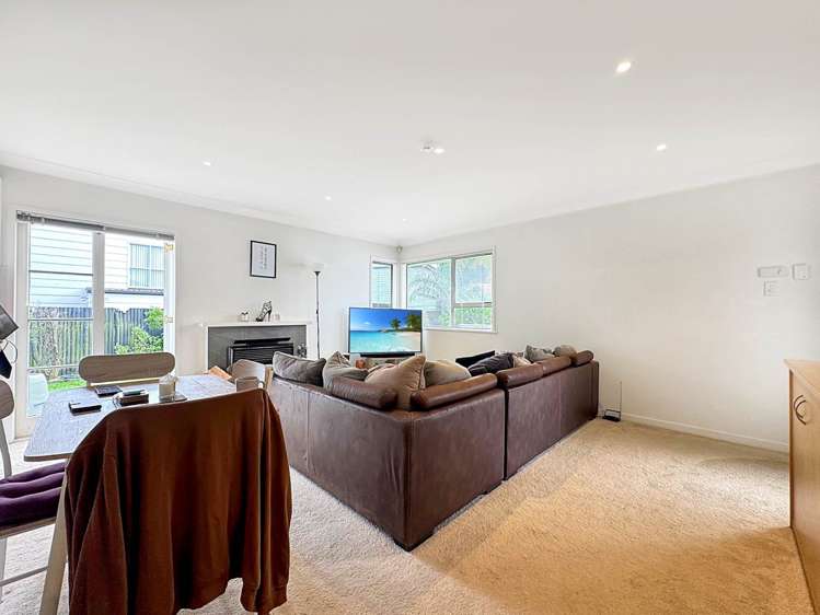 2/412a Ellerslie-Panmure Highway Mount Wellington_3