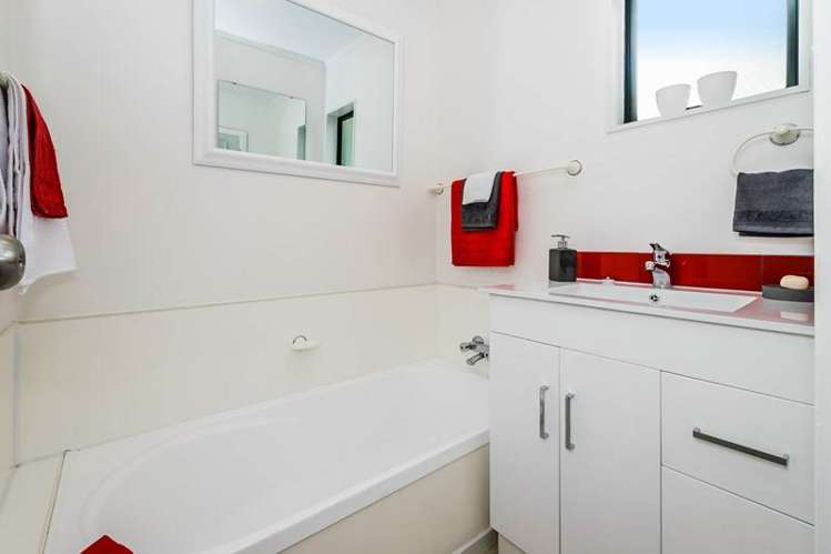 19a Raleigh Road Northcote_5