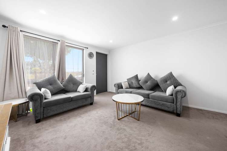 43 Saddleback Crescent Papakura_2